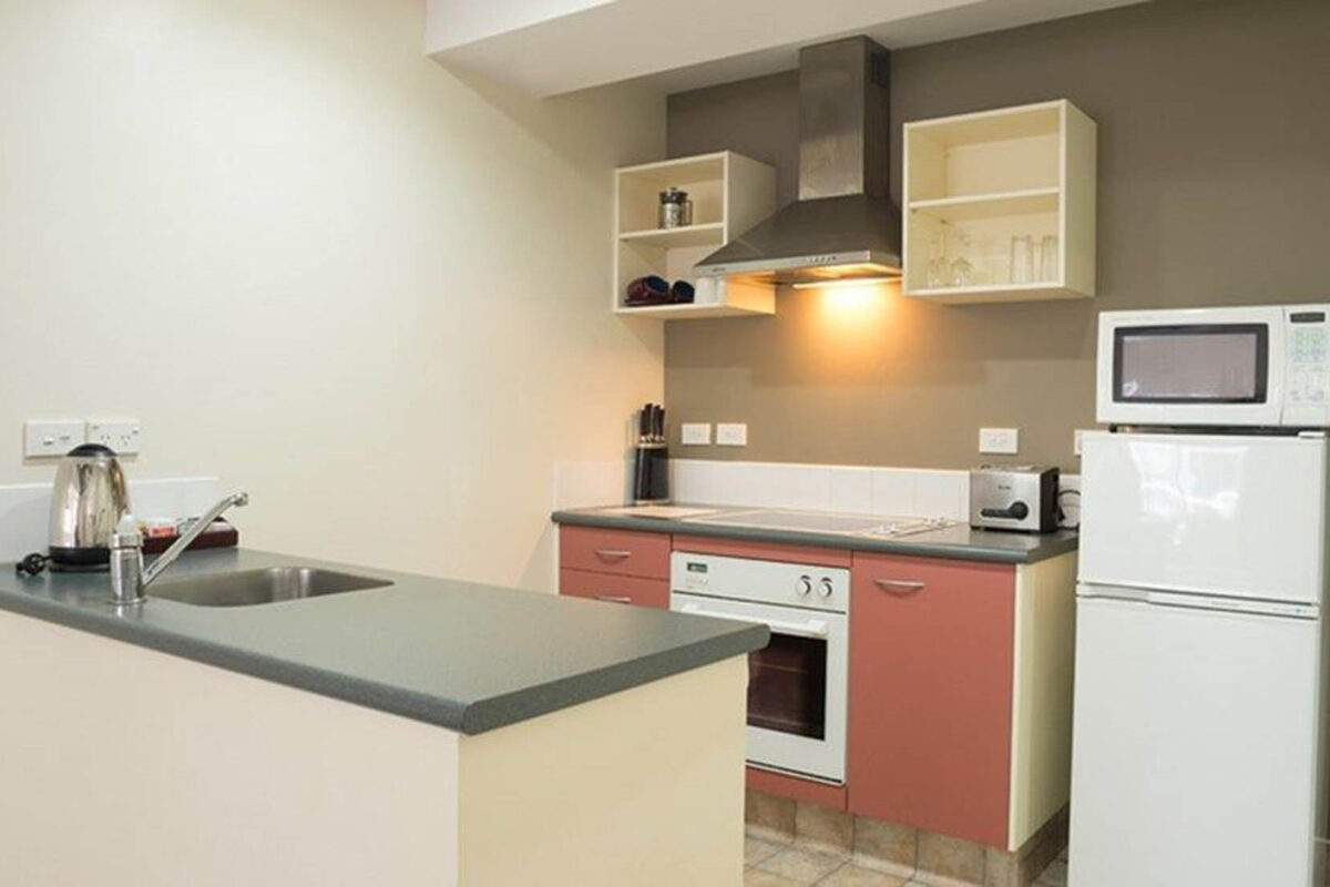 Kitchen - Courtenay Village Three Bedroom Apartment Kitchen - Courtenay Village Three Bedroom Apartment